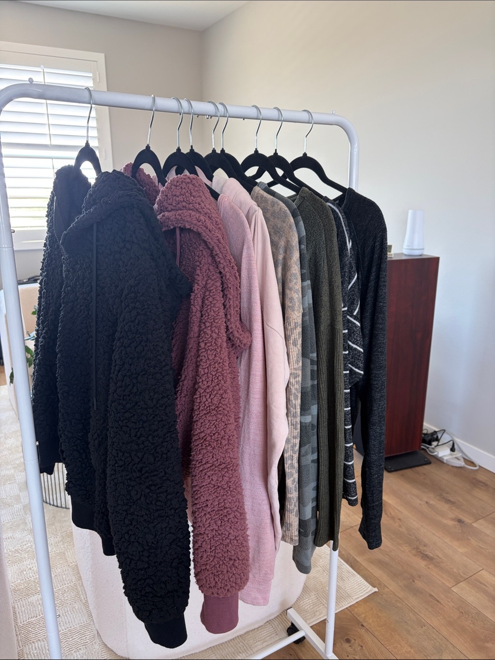 Cozy Sherpa Hoodie Jacket - Black & Mauve